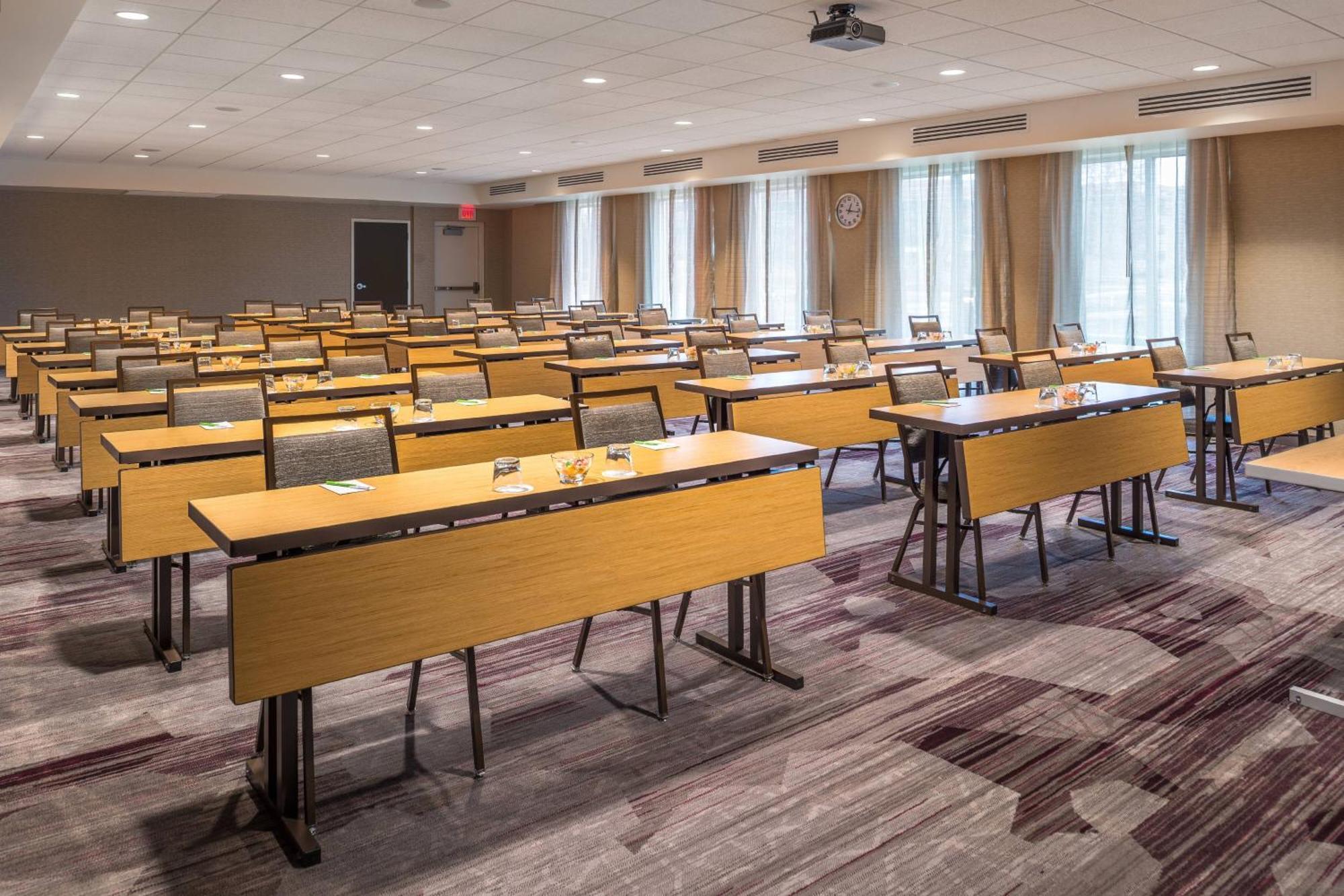 מלון פרמינגטון הילס Courtyard By Marriott Detroit Farmington מראה חיצוני תמונה